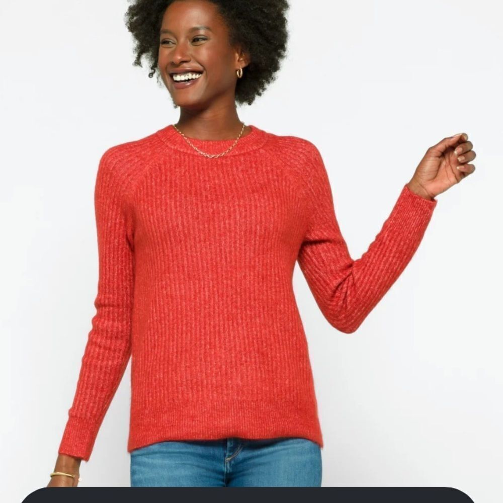VERO MODA
Leroya Crew Neck Pullover‎ Sweater Burnt Orange Nwt Stitch Fix